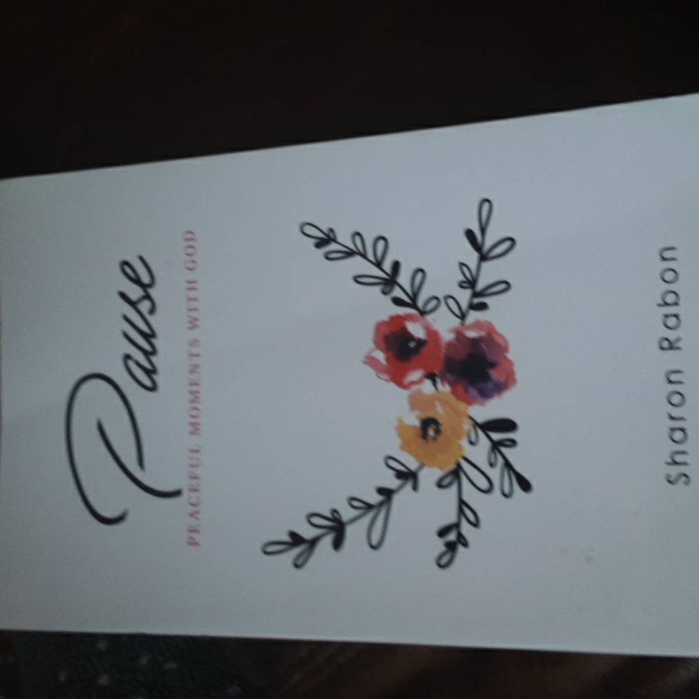 Pause By. Sharon Rabon Signed by the author Devotional